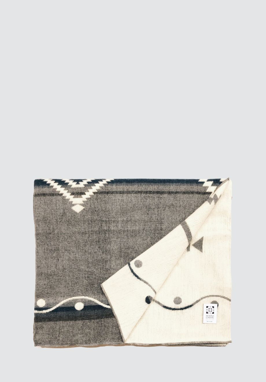 Achuar Blanket | Ash Grey