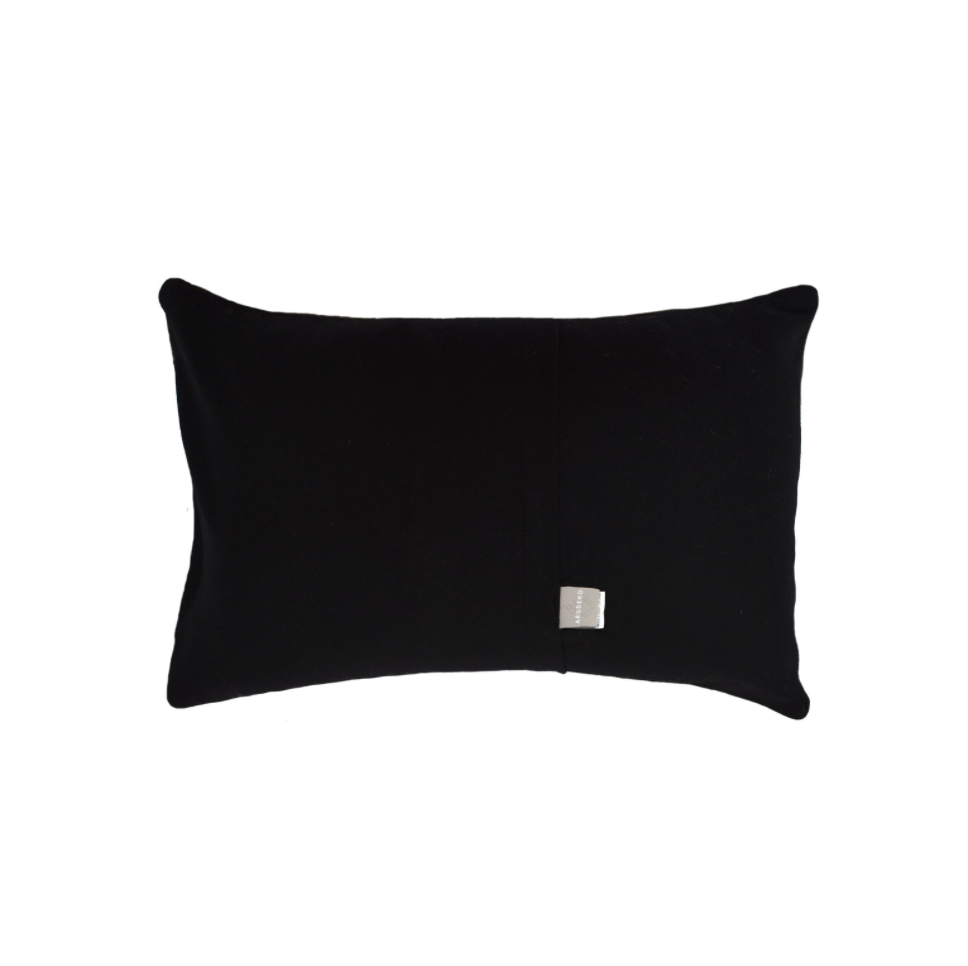 Za Guibá Negro Cushion Cover