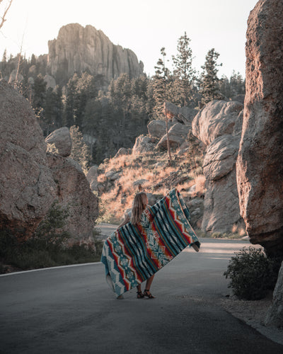 Spondylus Blanket | Sea Blue