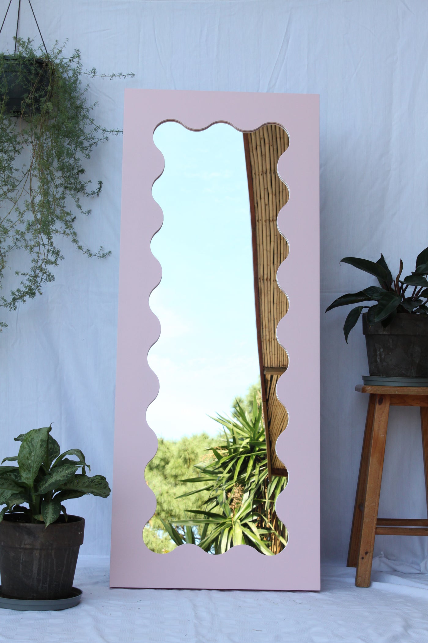 Large Box Curve Mirror