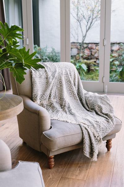 Motif Throw