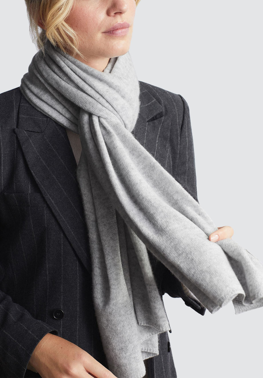 Cashmere Lofty Blanket Scarf | Foggy